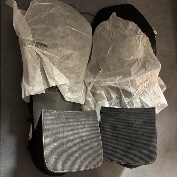 Torrid Black Open Toe Block Heels Women’s Size 9.5 NWT - Picture 2 of 3